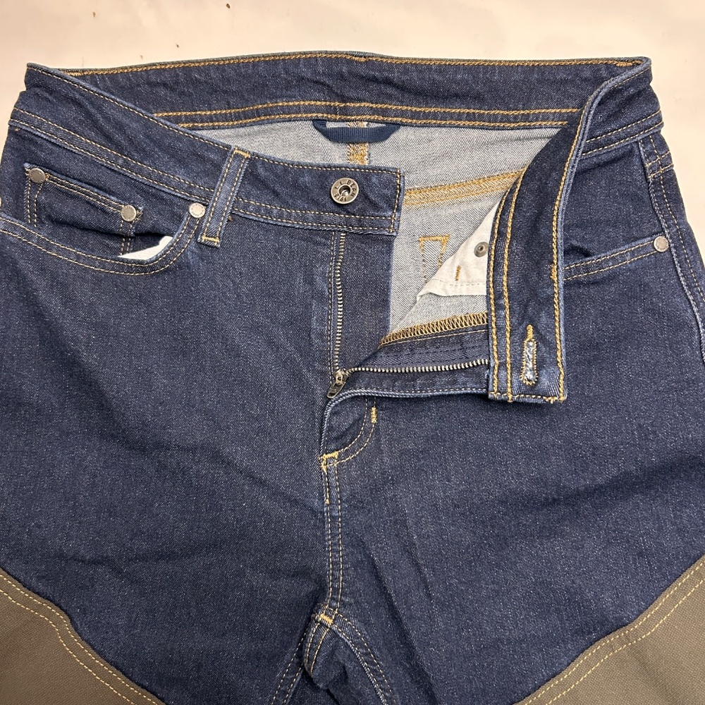 LL Bean Stretch Briar Jeans Womens 10 R Blue Denim Hunting Outdoor Workwear - Picture 3 of 14